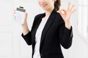 経費で落とせるのはどこまで？判断ポイントと具体例を解説